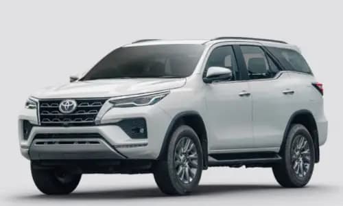 Fortuner — 7 Seater AC Cab for Mathura Local & Outstation Tour